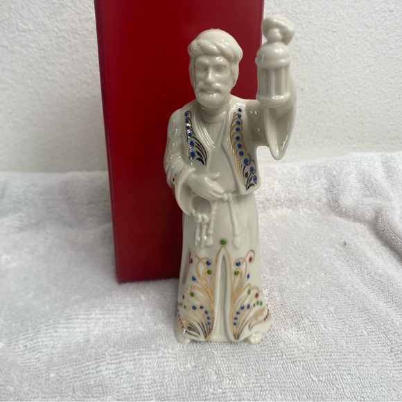 Lenox China Jewels Collection Nativity The Inkeeper Collectible Made in USA - Picture 2 of 11